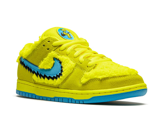 Nike x Grateful Dead SB Dunk Low “Yellow Bear” – Limited Fuzzy Icon | Luxem Swiss