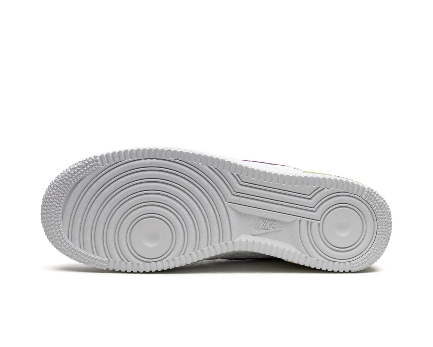 Nike Air Force 1 Low EMB « Bold Berry Lakers » – Édition Premium Heritage | Luxem Swiss