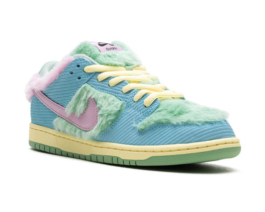Nike SB Dunk Low “Verdy Visty” Sneakers – Limited Edition Collaboration | Luxem Swiss