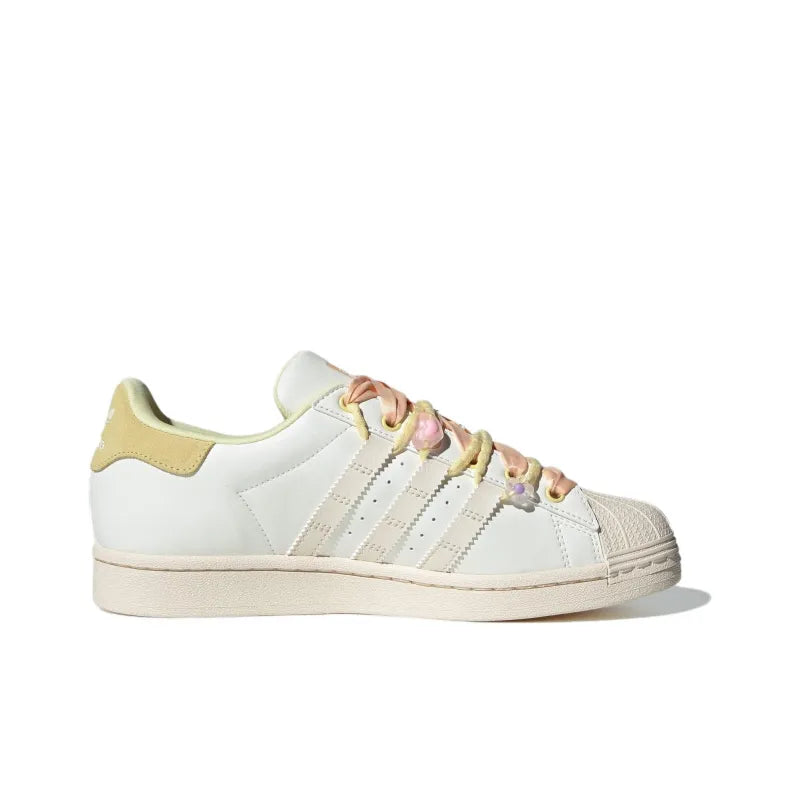 Adidas Originals SUPERSTAR Low Top Skateboard Shoes Women's White Yellow
