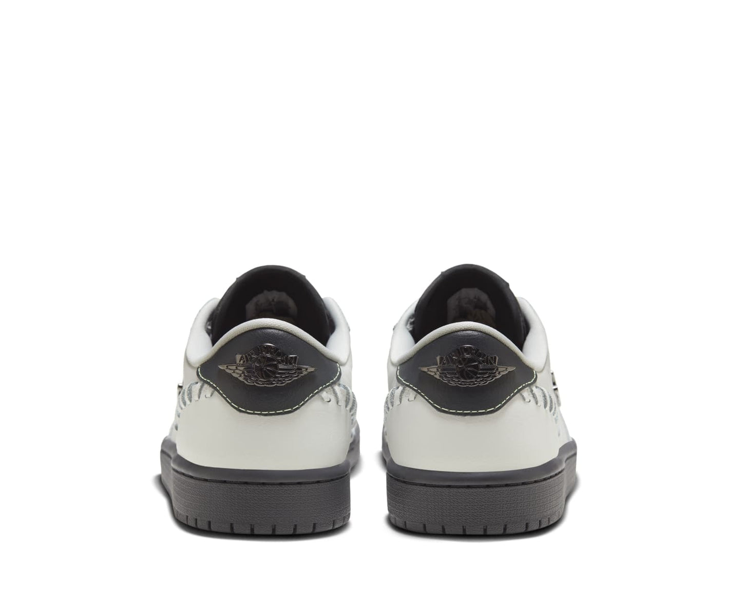 Air Jordan 1 MM Low „Phantom Dust Metallic Dark Grey”