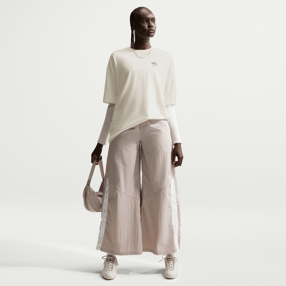 Nike Sportswear Classic Women's Oversized Short-Sleeve T-Shirt Sail/Dark Hazel/Dark Hazel – IQ1091-133-M – product image