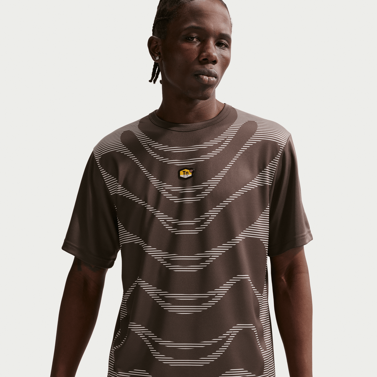 Nike Sportswear Tuned Air Men's Football Shirt Baroque Brown – IM5980-237-S – product view 3