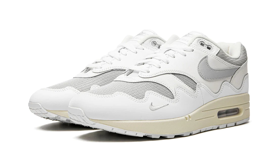 Nike Air Max 1 Patta „Waves” biało-srebrny