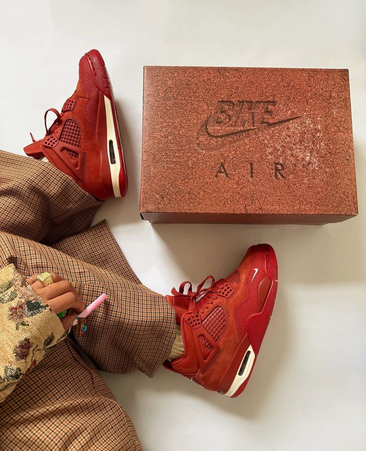Jordan 4