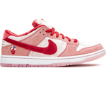 SB Dunk Low Strangelove