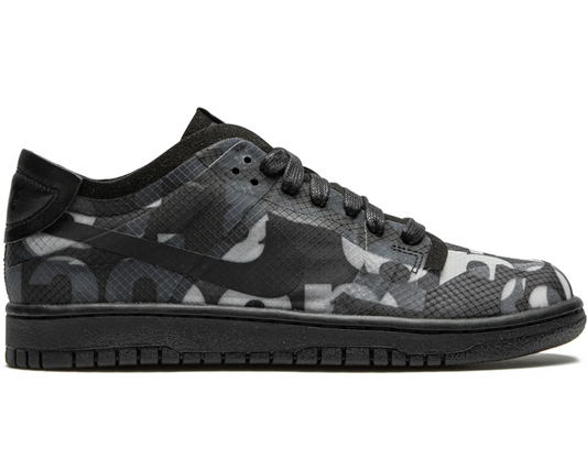 Buty sportowe Nike x Comme Des Garçons Dunk Low „Monogram Print”.