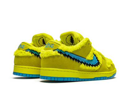 Nike x Grateful Dead SB Dunk Low "Yellow Bear" sneakers
