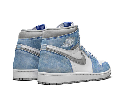 Buty Jordan Air Jordan 1 Retro High OG „Hyper Royal”.