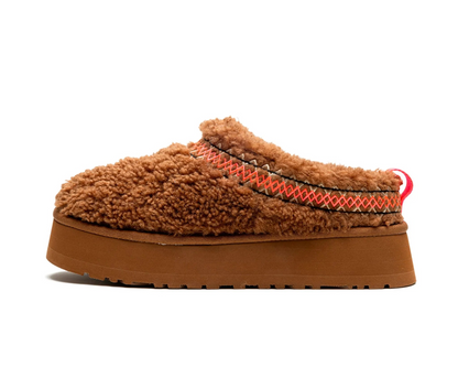 Kapcie UGG Tazz „Heritage Braid – Chestnut” – limitowana edycja zimowa | Luxem szwajcarski