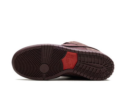 Buty sportowe Nike SB Dunk Low „City of Love”