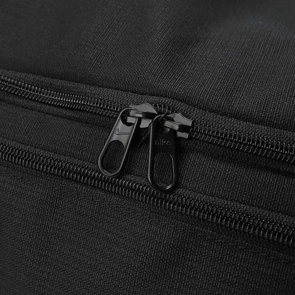 Czarna torba sportowa Nike