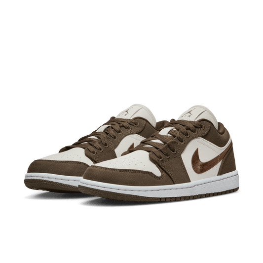 Jordan 1 Low SE Light Olive (Women's) – DV0426-301-37.5 – product view 2