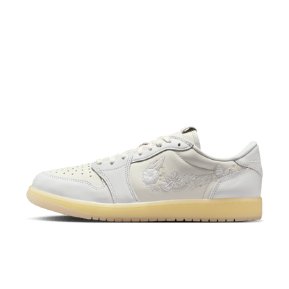 Jordan 1 Retro Low OG Rabbit Floral Swoosh – IF4391-100-43 – product view 5