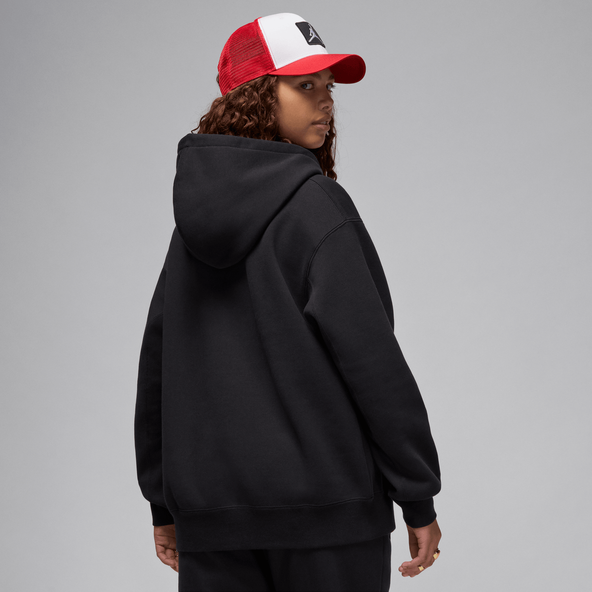 Jordan Flight Fleece Women's Satin-Lined Pullover Hoodie Black/Dark Smoke Grey – FV7050-010-XS – product view 2