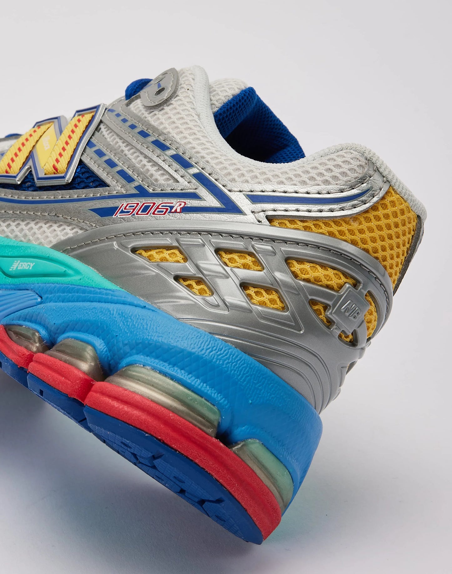 New Balance 1906R Kids "Moon Sign" Grade-School Sneakers | Luxem Swiss