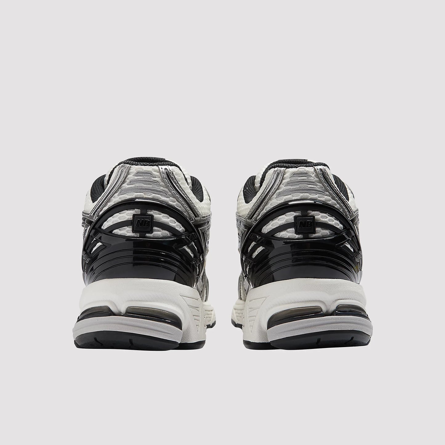 New Balance 1906R Silver Black – M1906RER-37 – product view 4