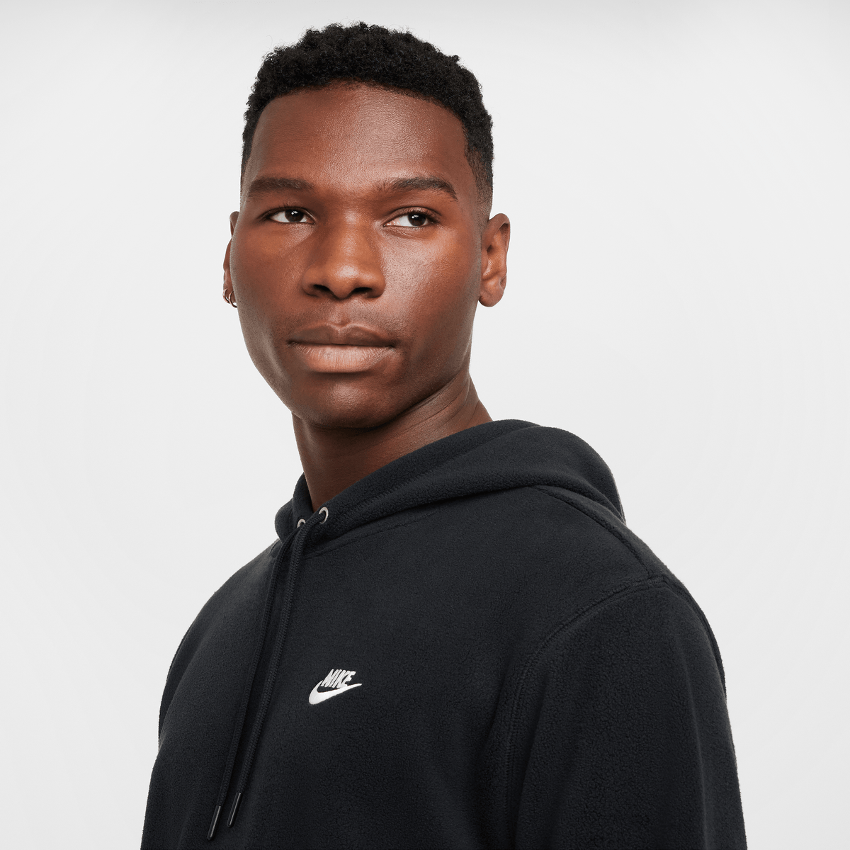 Nike Club Men's Winterized Pullover Hoodie Black/White – FZ0660-010-S – product image