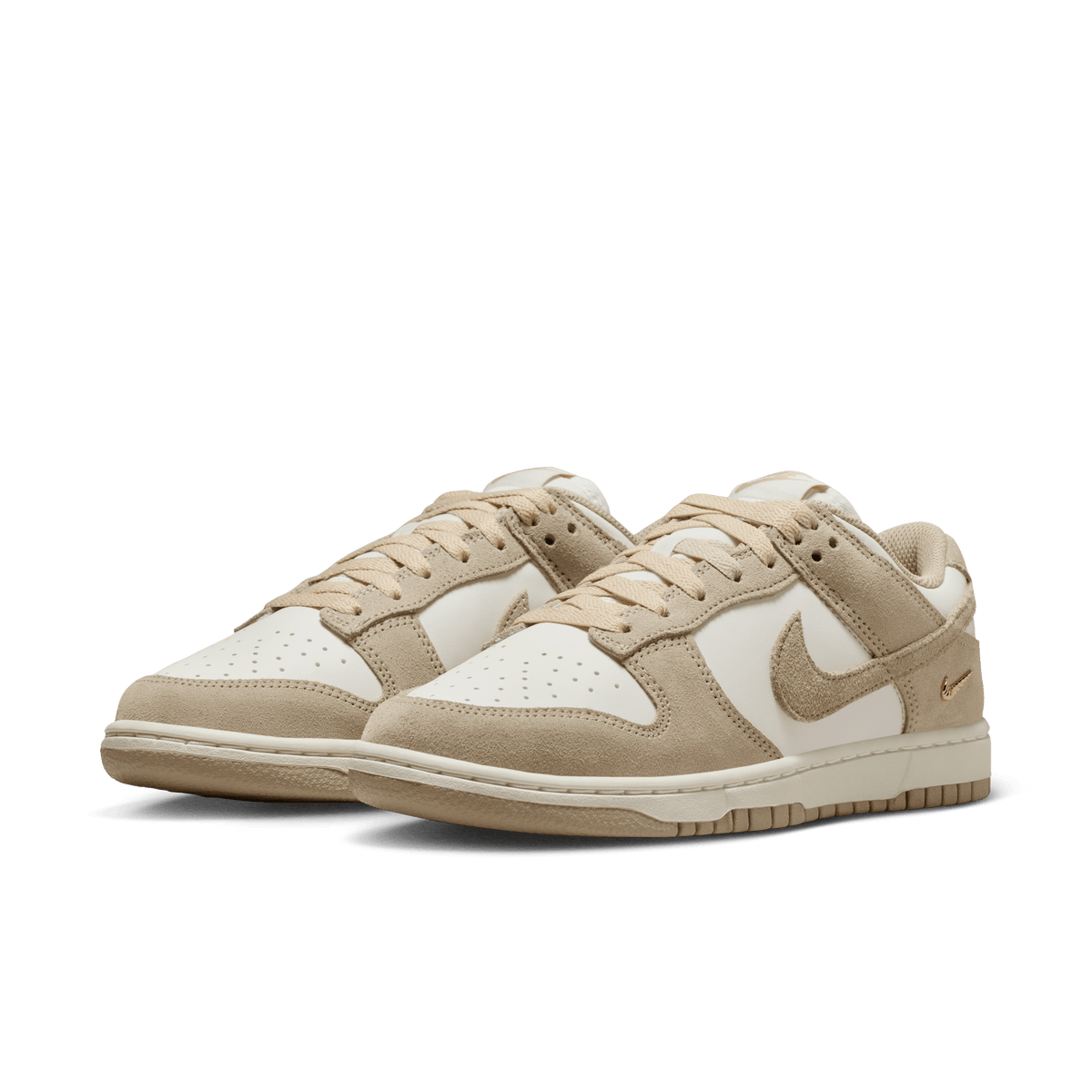 Nike Dunk Low 'Sail White Metallic Gold' (Women's) – IO4244-101-37.5 – product view 2