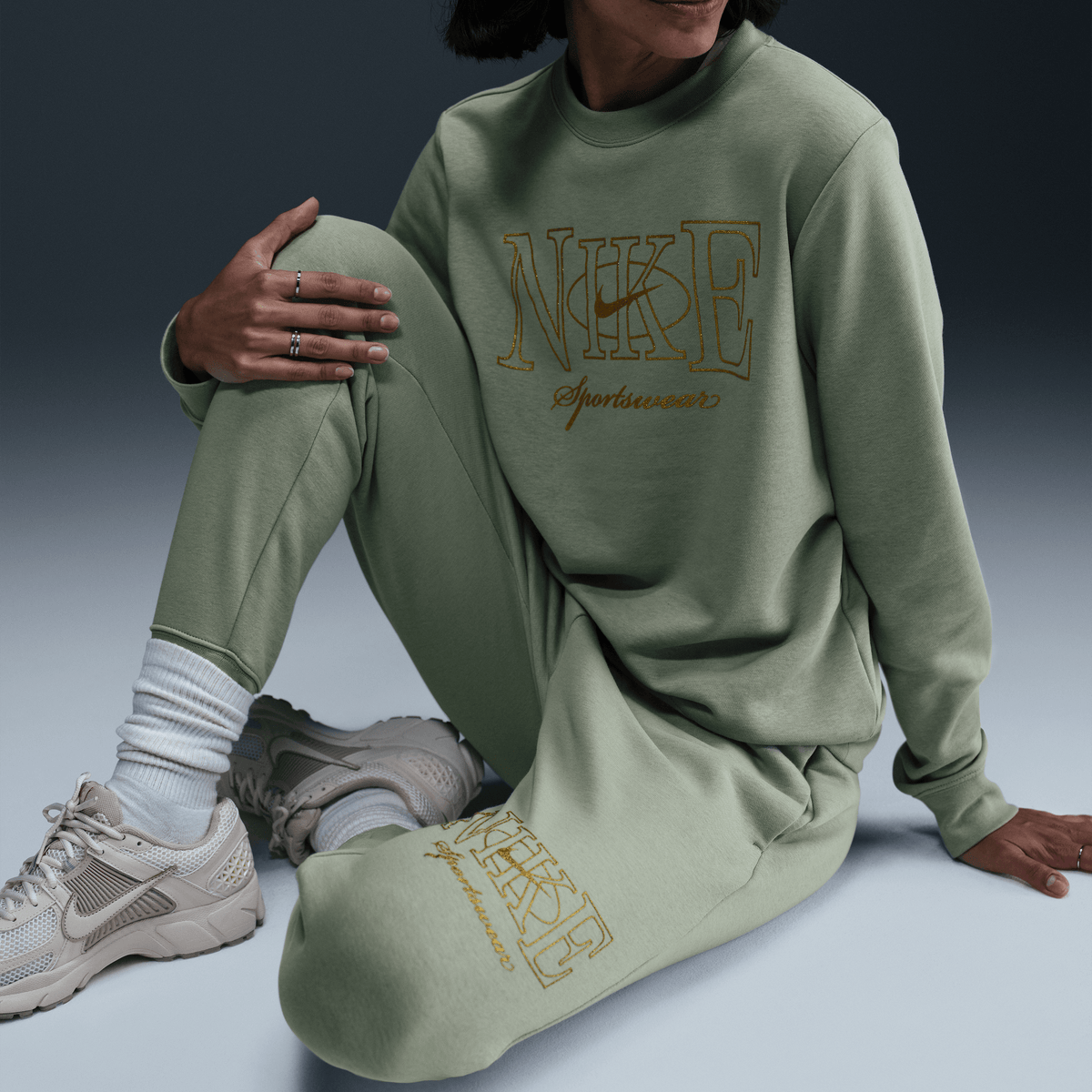 Nike Sportswear Club Fleece Women's Mid-Rise Joggers Jade Horizon – FV8062-370-M – product view 5
