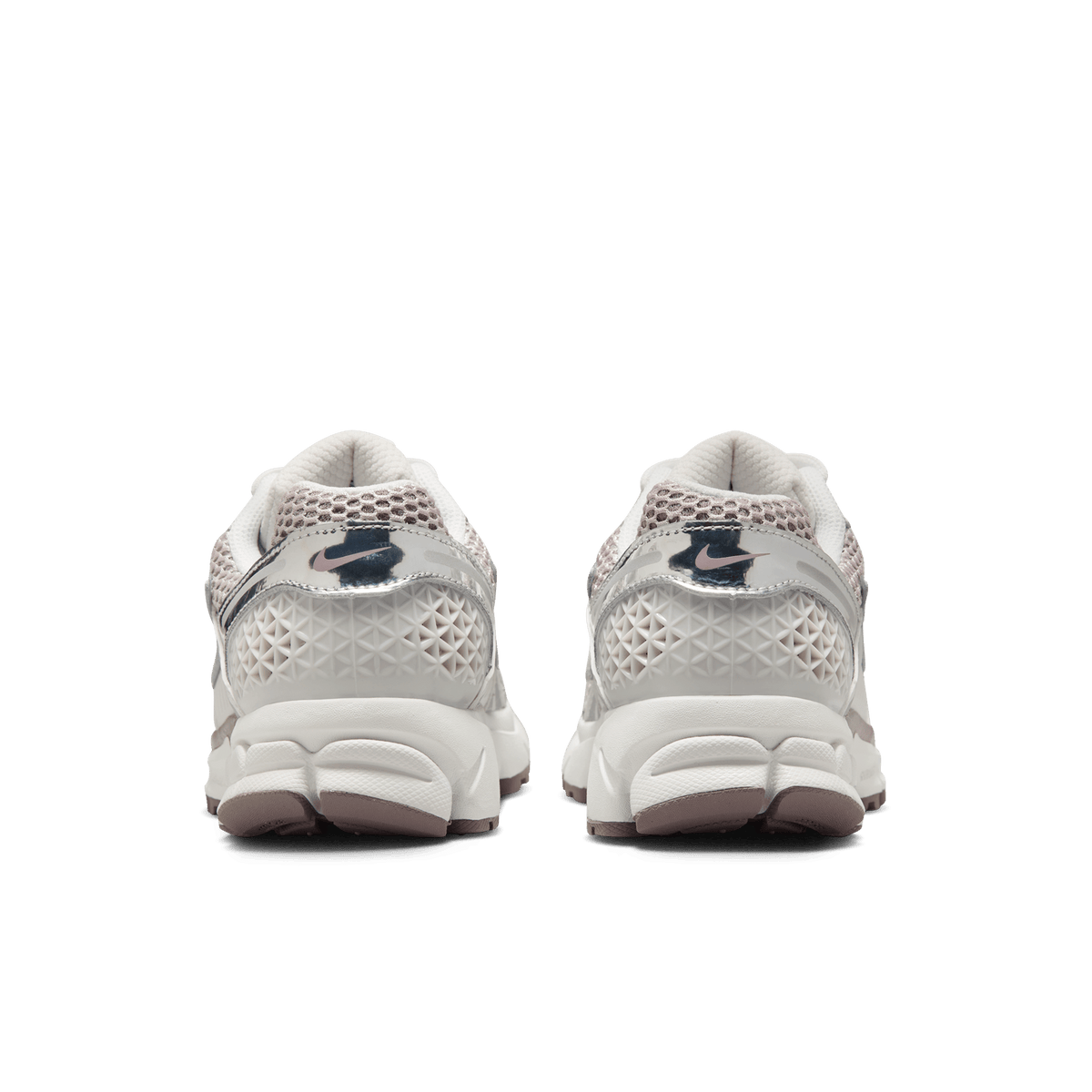 Nike Zoom Vomero 5 Metallic Silver Platinum Violet (Women's) – HV6417-001-44 – product view 3