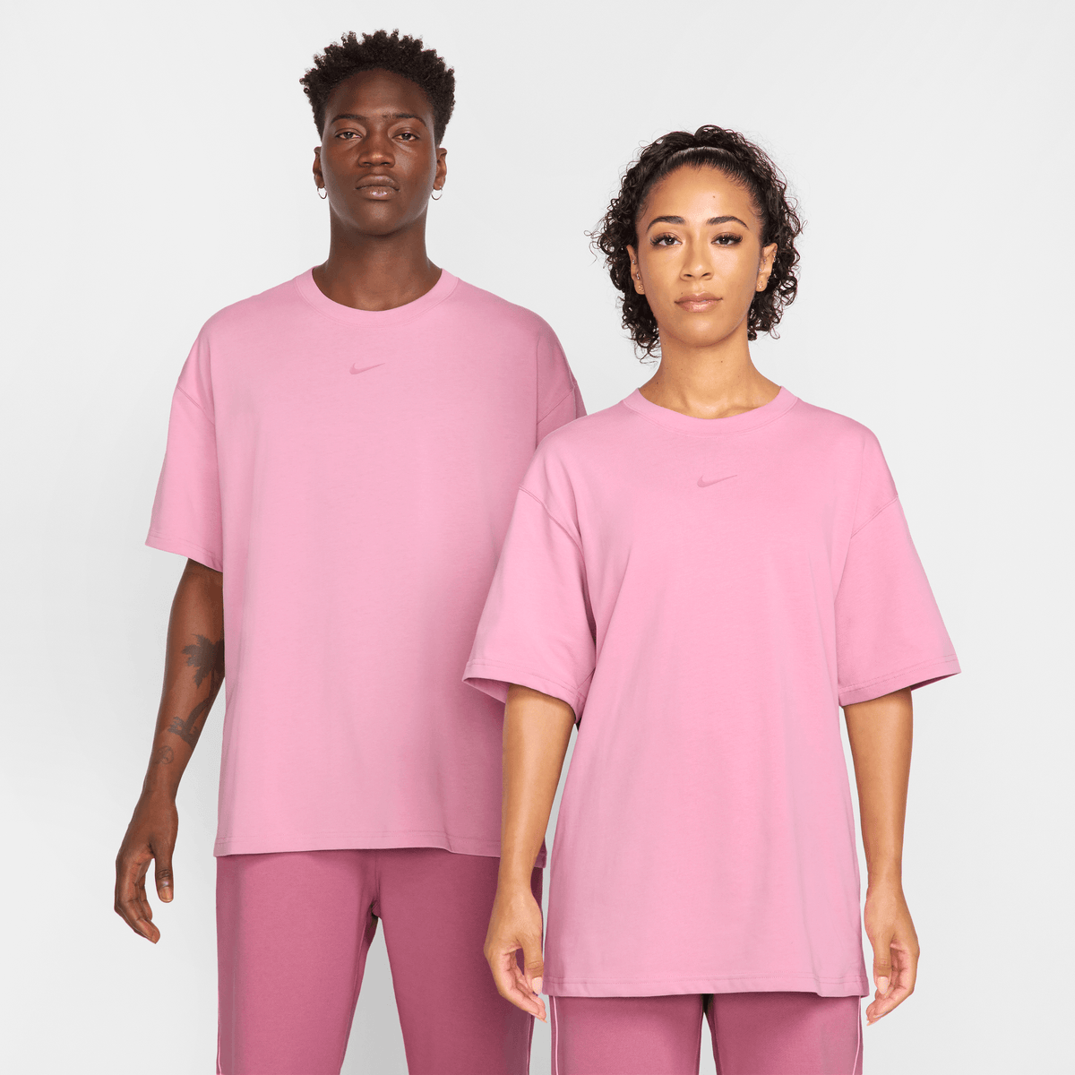 Nike x NOCTA Max 90 T-shirt Elemental Pink/Desert Berry – FN7663-698-XL – product image