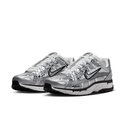 Nike P-6000 Metallic Silver – Sneakers