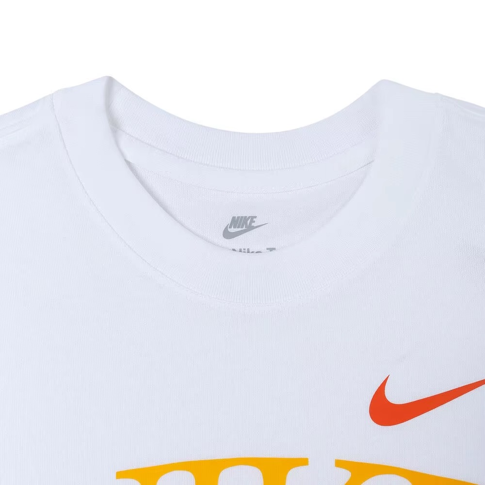 Koszulka damska Nike Classics Boxy Fit – biała (TFQ661-101)