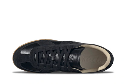 adidas BW Army Lux – Core Black / Gum