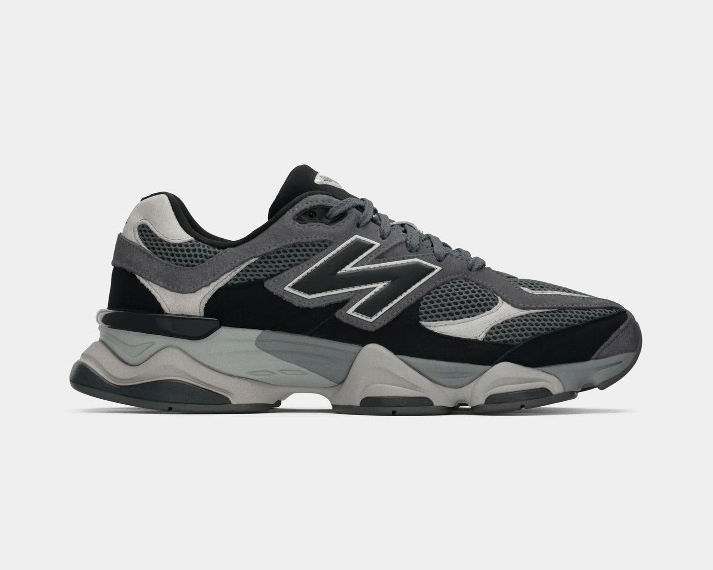 New Balance U9060 Black – Unisex Chunky Lifestyle Sneakers | Premium Comfort & Modern Design