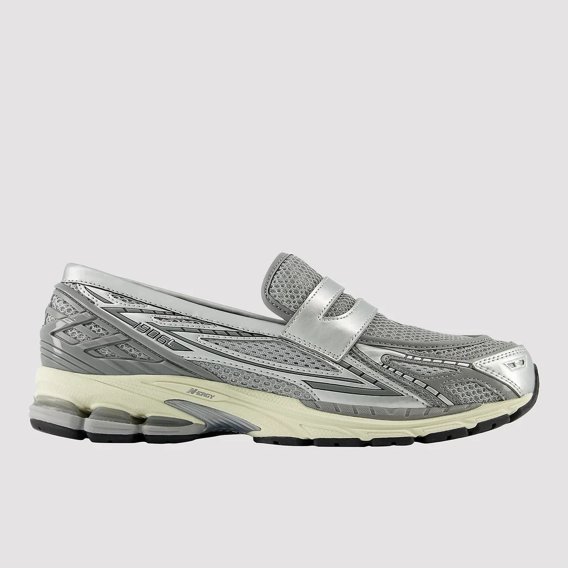 New Balance 1906L Metallic Silver – Loafers