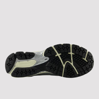 New Balance 1906L Metallic Silver – Loafers