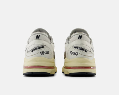 Buty sportowe New Balance x Joe Freshgoods 1000 „Red Ice”