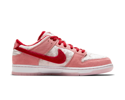 SB Dunk Low Strangelove