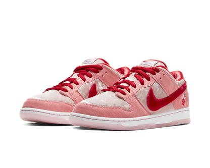 SB Dunk Low Strangelove